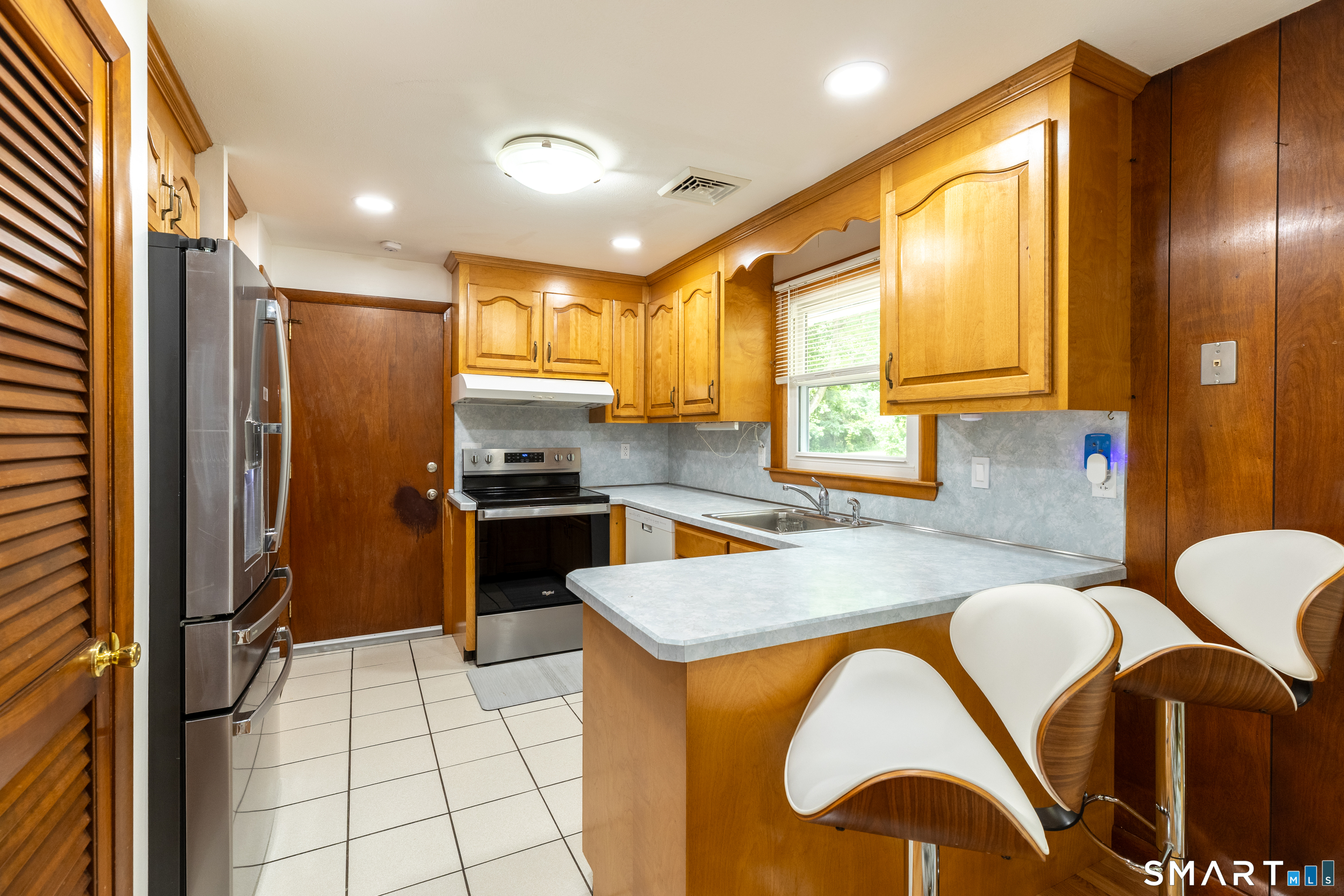 74 Harvest Lane East Hartford CT 06118