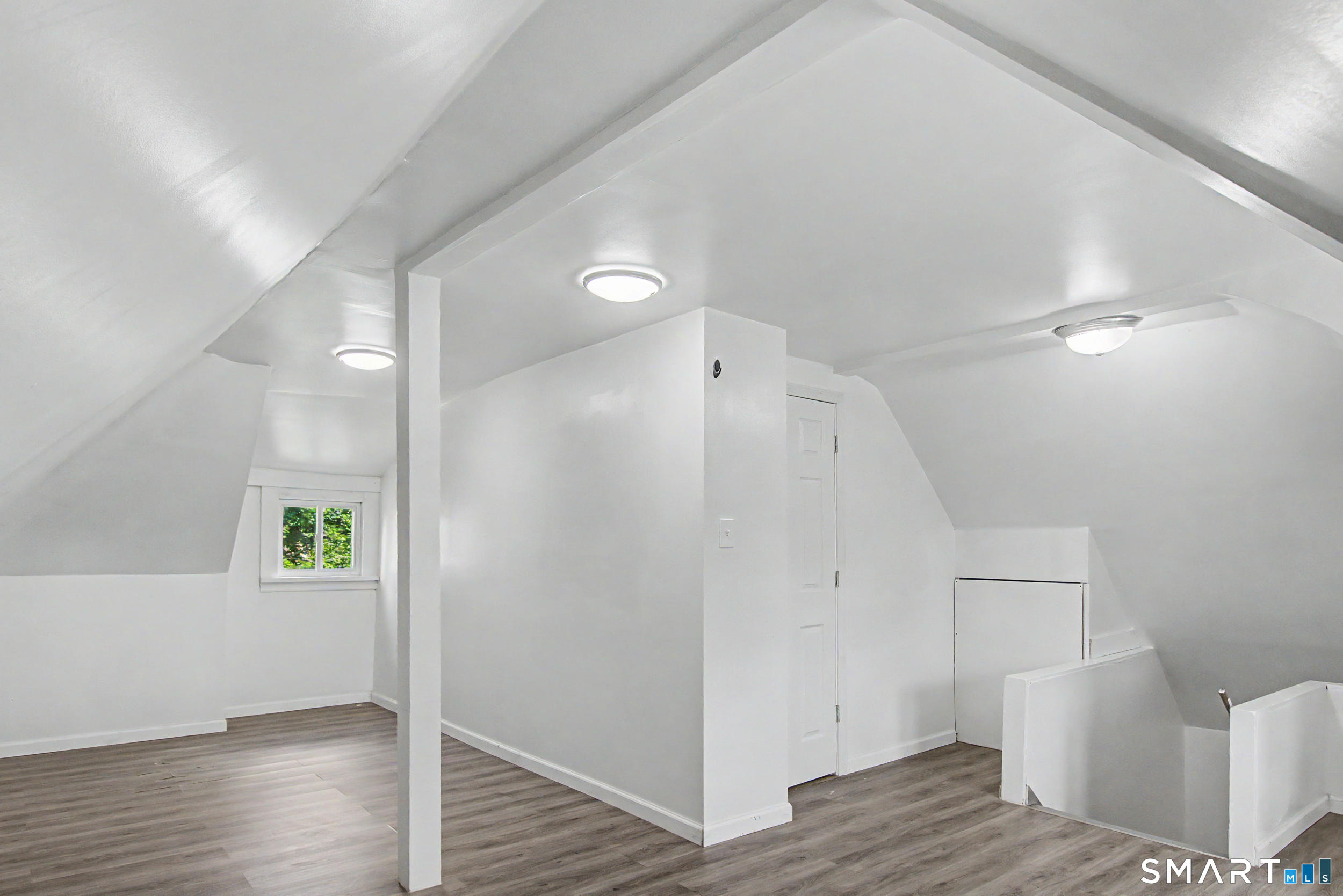 31 Smith Street West Haven CT 06516