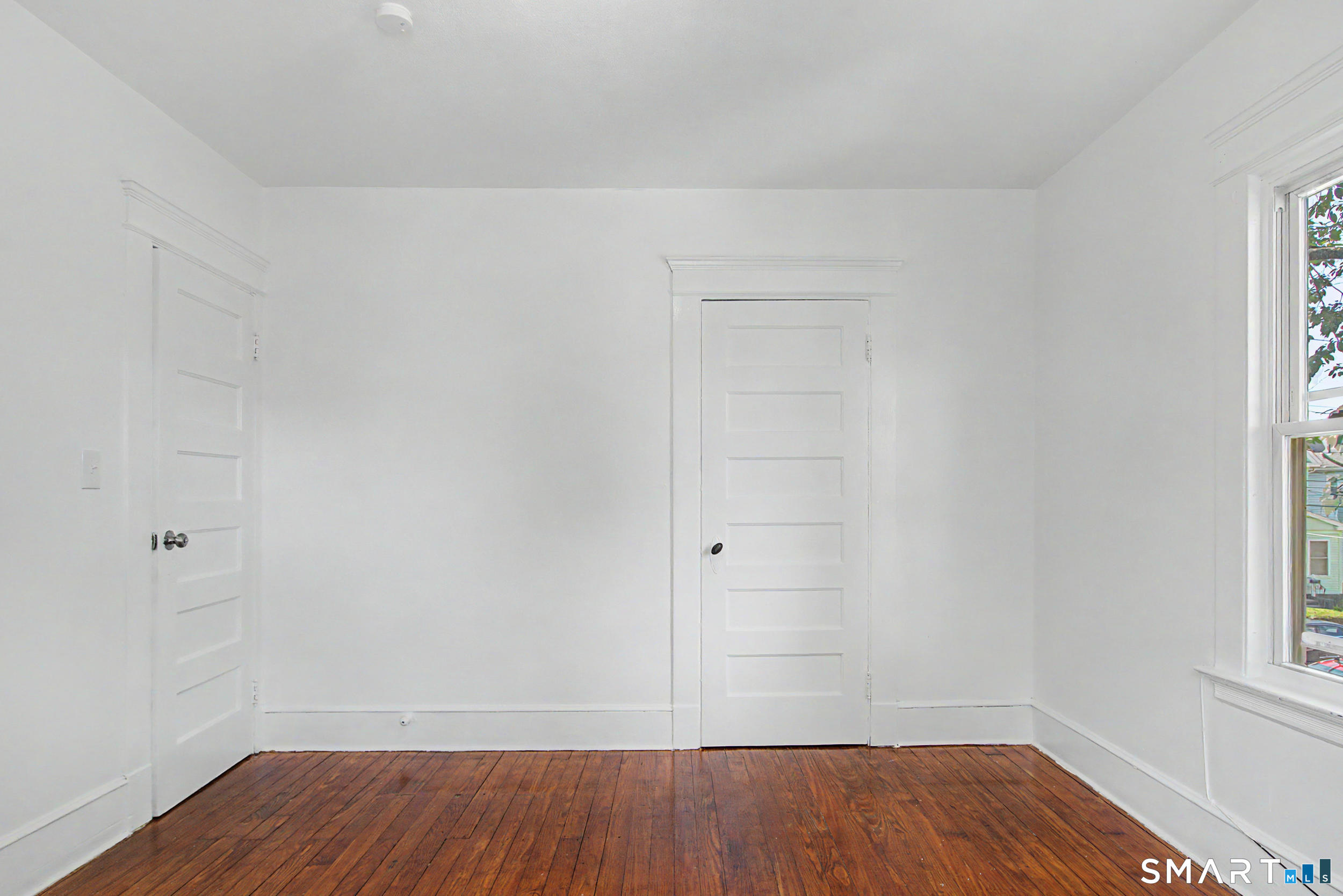 31 Smith Street West Haven CT 06516