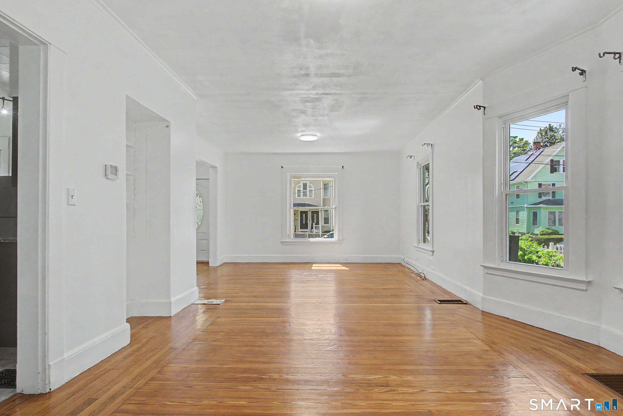31 Smith Street West Haven CT 06516