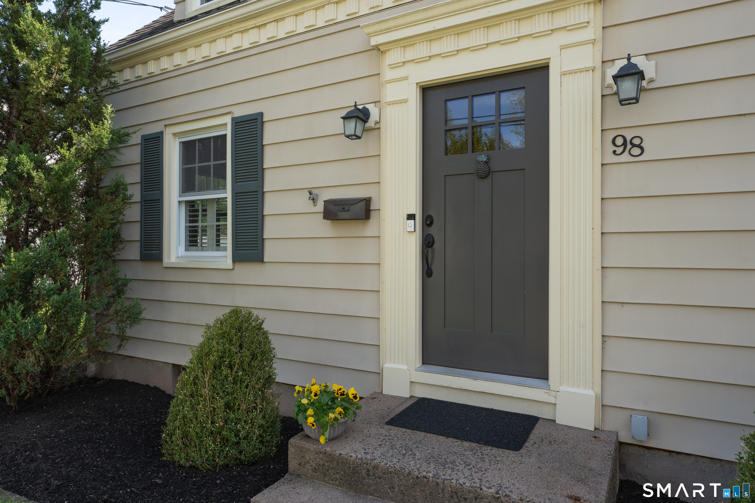 98 Colonial Drive Hamden CT 06518