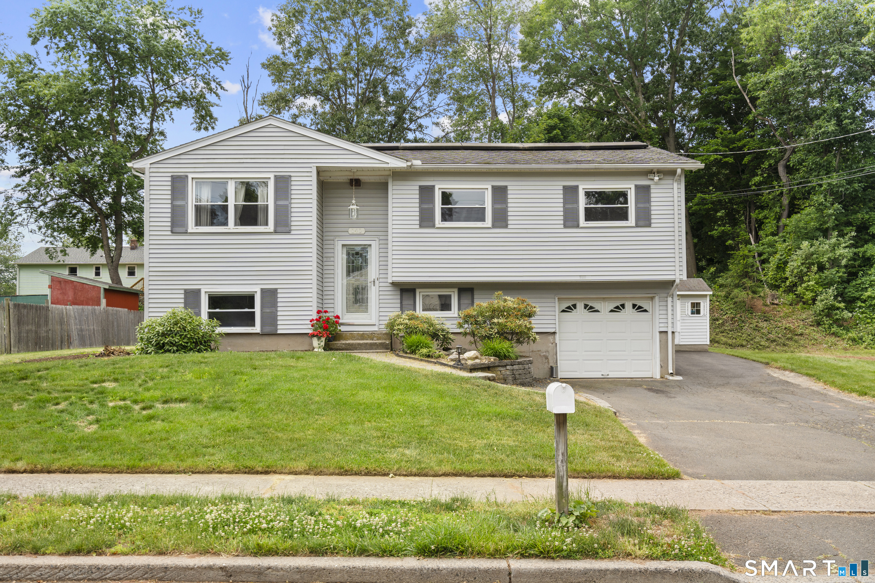 140 Flower Drive Hamden CT 06518