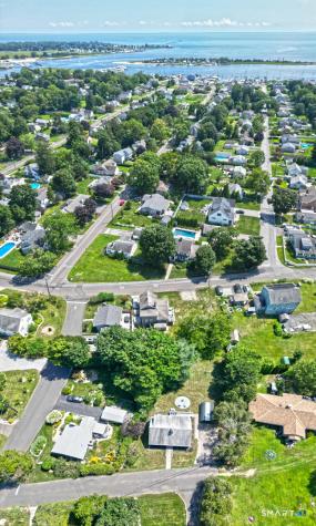 4 Pine Place Clinton CT 06413