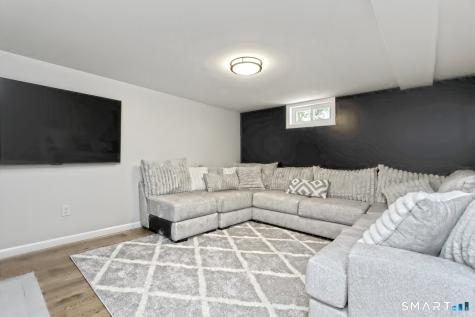 4 Pine Place Clinton CT 06413