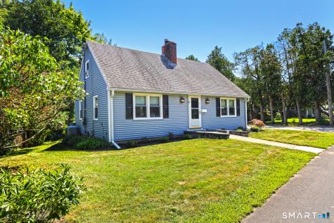 4 Pine Place Clinton CT 06413