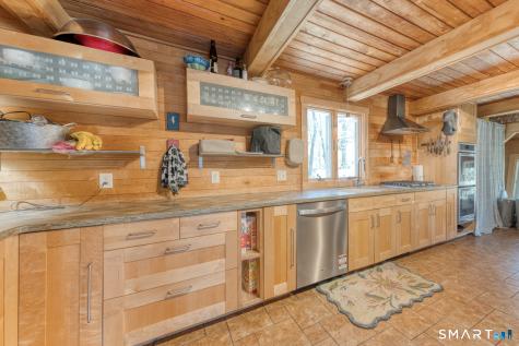 46 Hillyndale Road Mansfield CT 06268