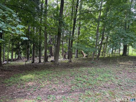 2 Ballfall Road Middlefield CT 06481