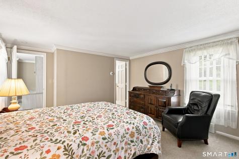 24 Ridgeway Street Newington CT 06111