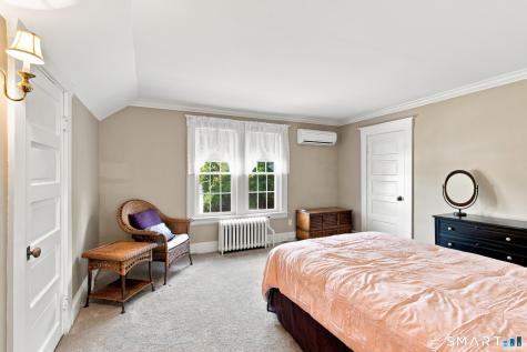 24 Ridgeway Street Newington CT 06111