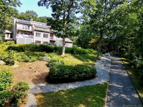 64 Stagecoach Road Burlington CT 06013