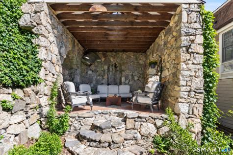 316 Valley Road Greenwich CT 06807