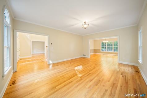 6 Little Valley Road Oxford CT 06478