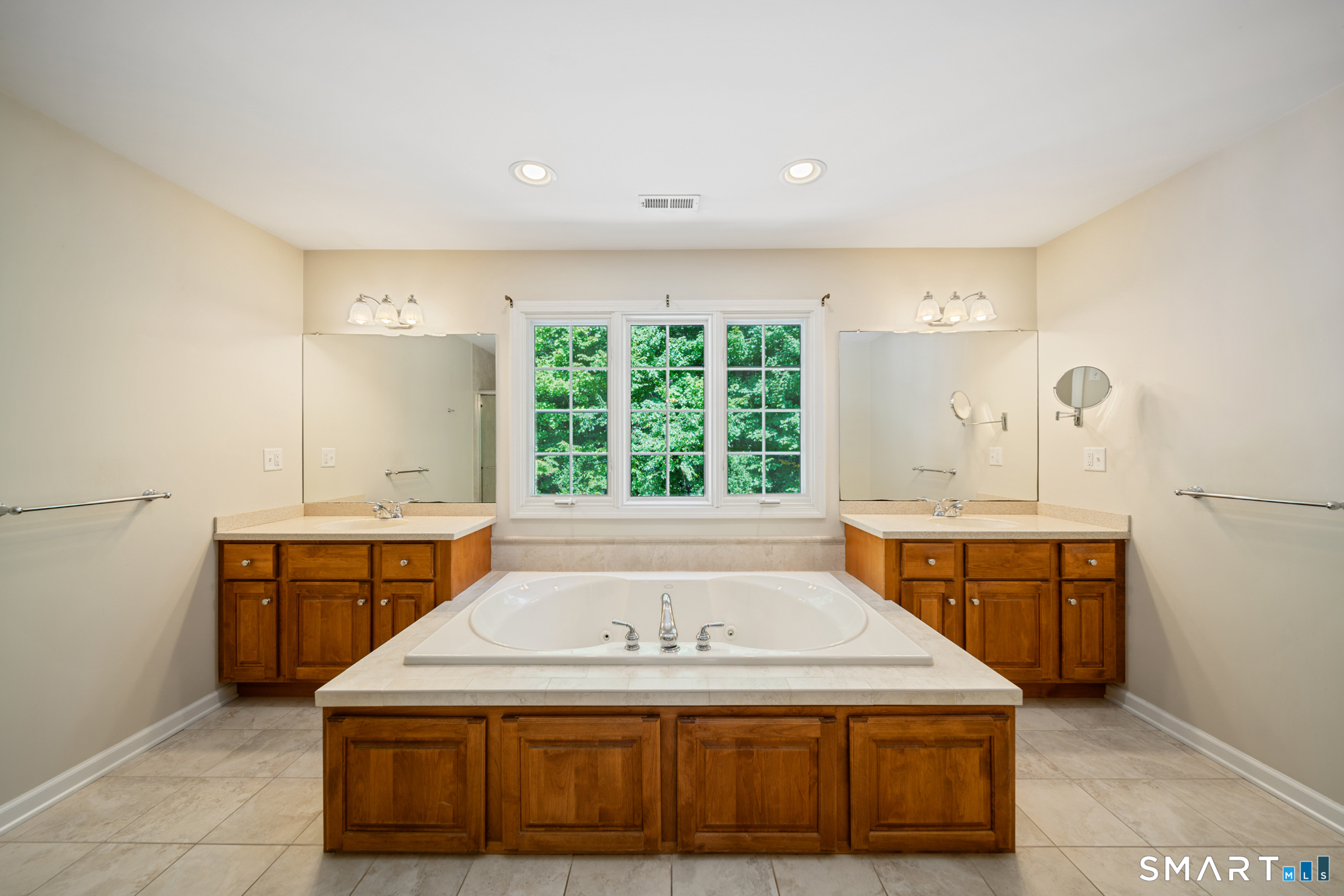 6 Little Valley Road Oxford CT 06478