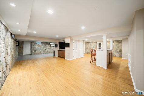 6 Little Valley Road Oxford CT 06478