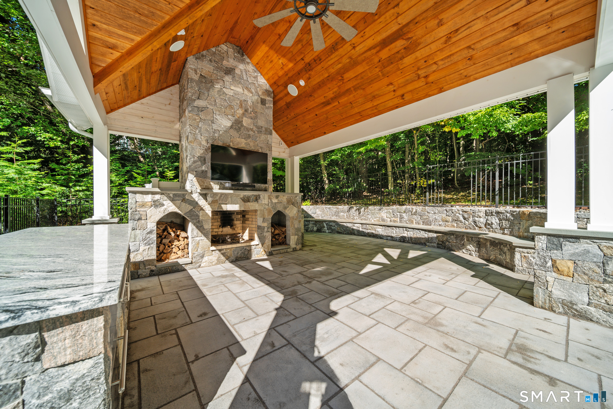 6 Little Valley Road Oxford CT 06478