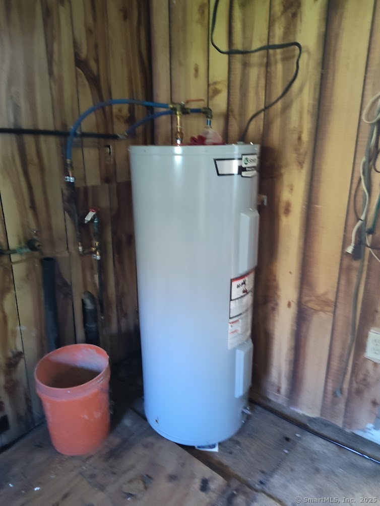 155 Iron Street Ledyard CT 06339