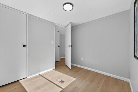 32 Nashua Street Norwich CT 06360