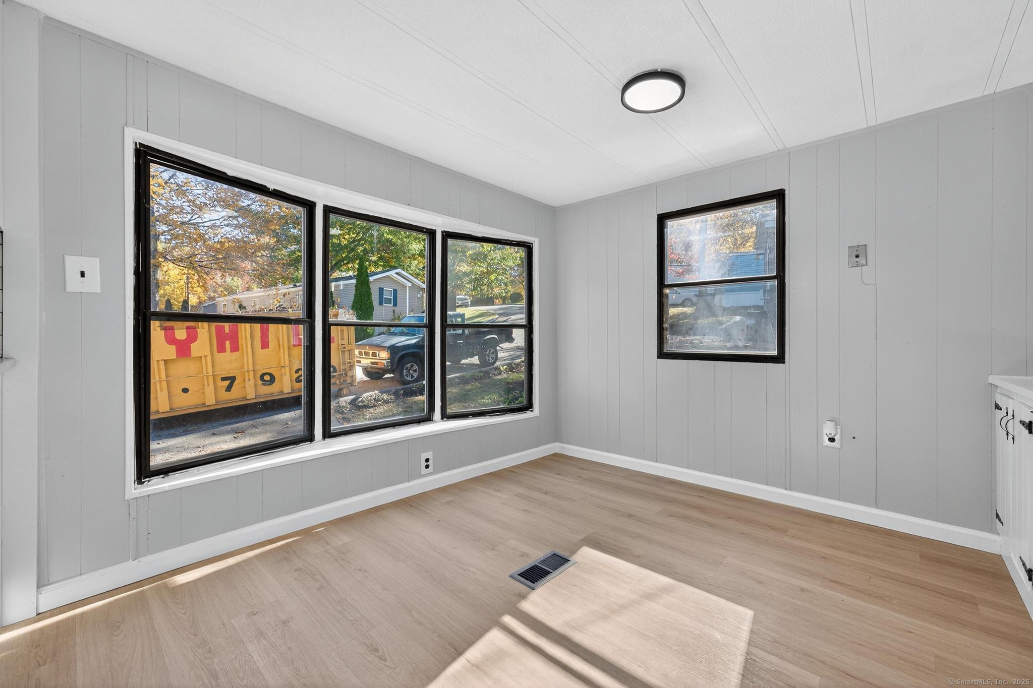 32 Nashua Street Norwich CT 06360