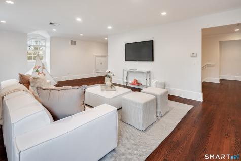 1421 Oenoke Ridge New Canaan CT 06840