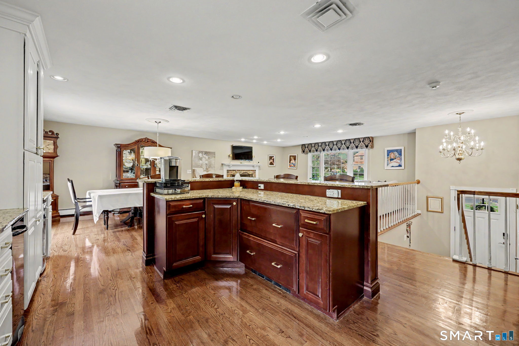 404 Narrow Lane Orange CT 06477