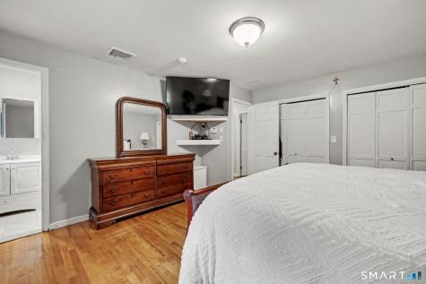 404 Narrow Lane Orange CT 06477