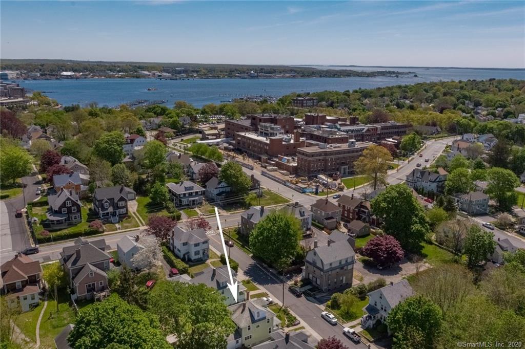 17 Fowler Court New London CT 06320