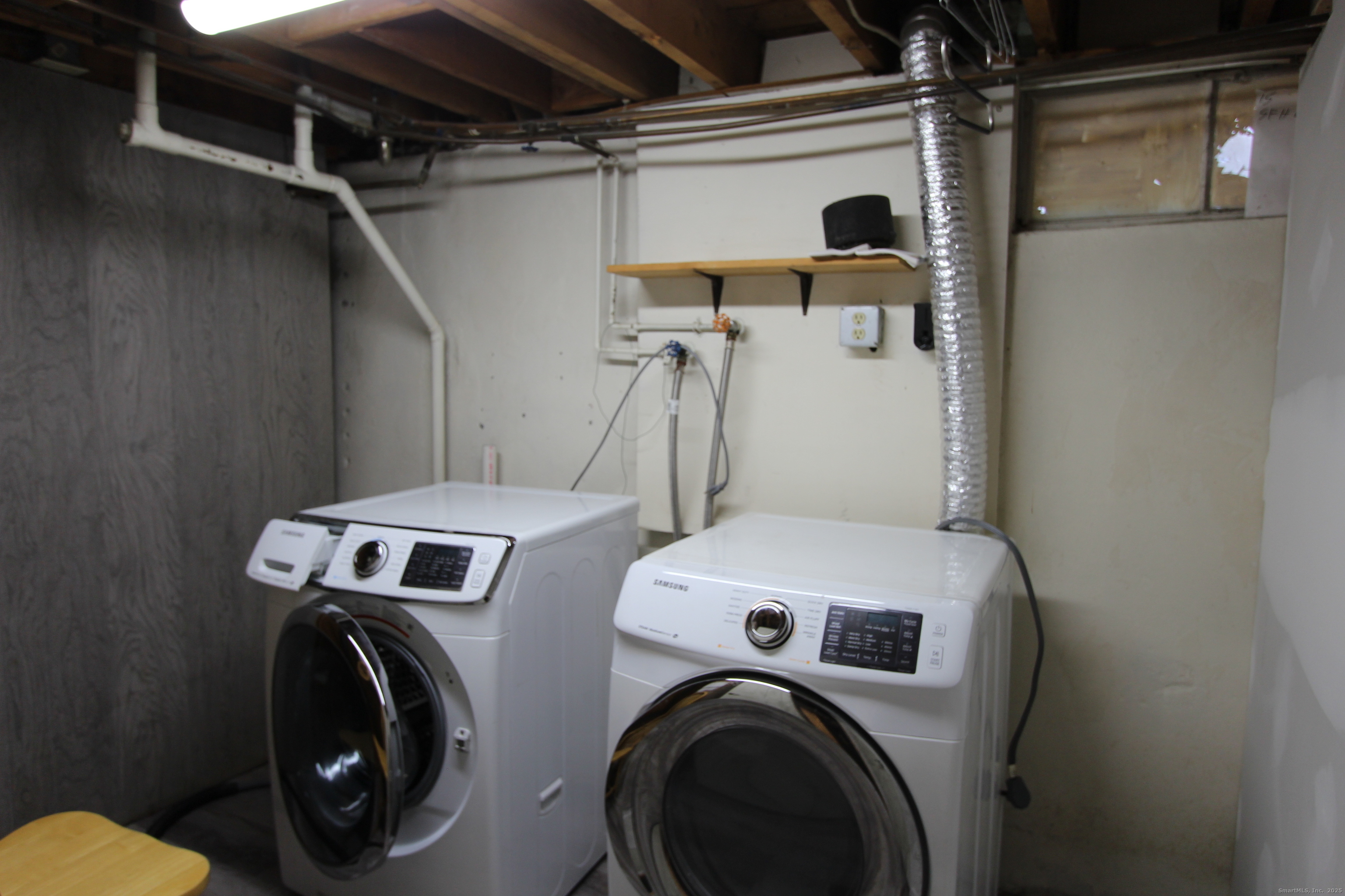 98 Shadycrest Drive East Hartford CT 06118