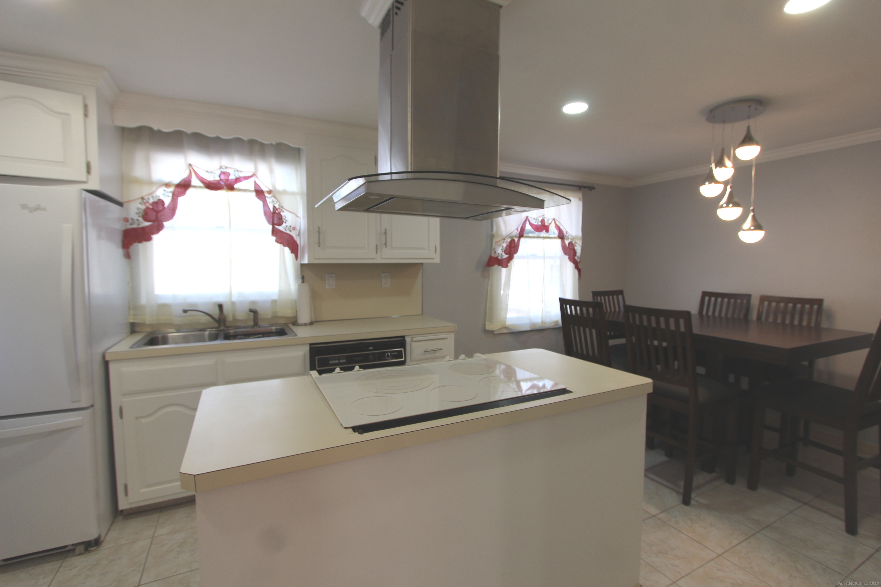 98 Shadycrest Drive East Hartford CT 06118