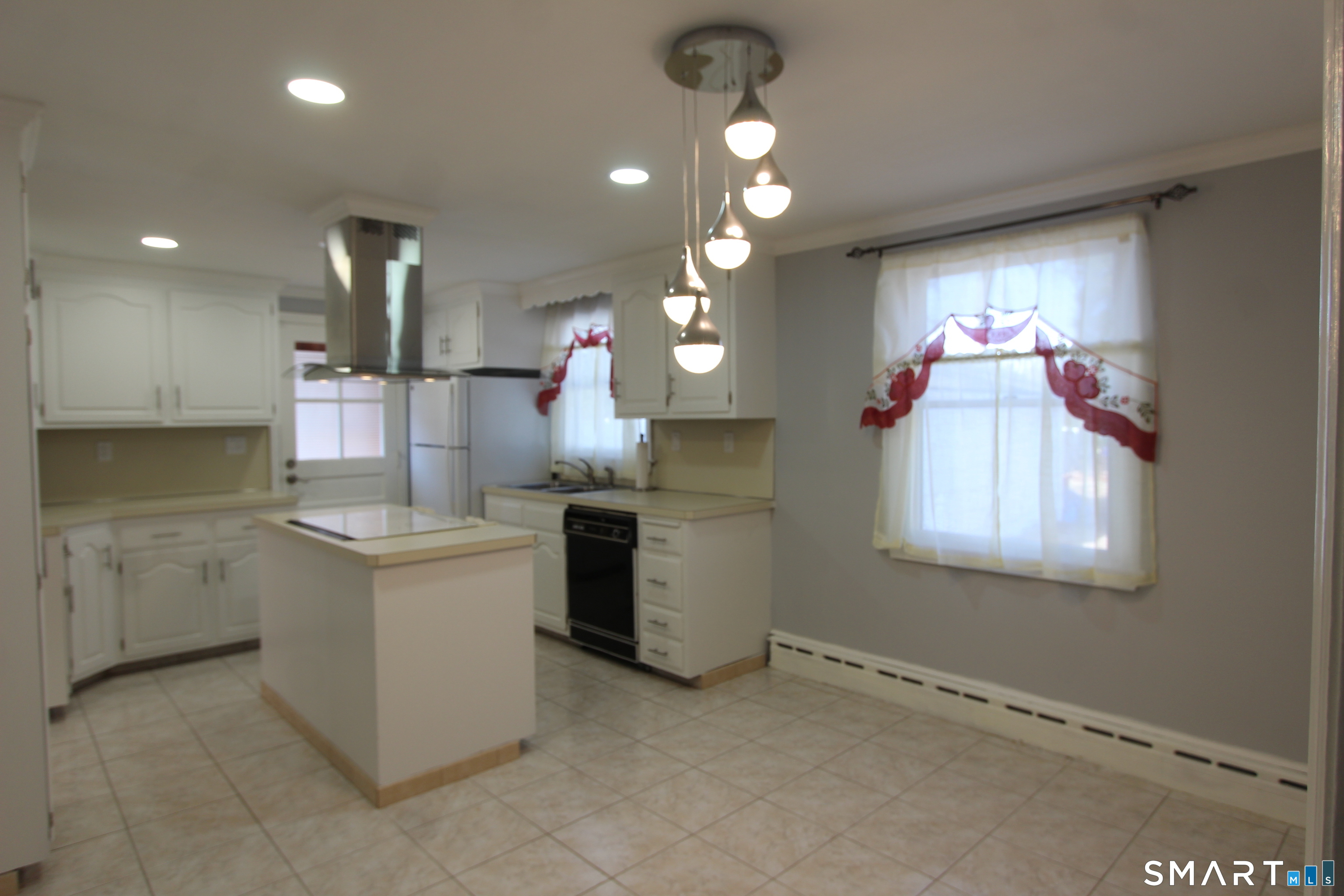 98 Shadycrest Drive East Hartford CT 06118