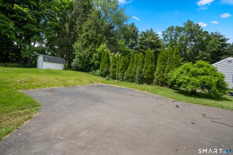 9 Cricket Road East Windsor CT 06088