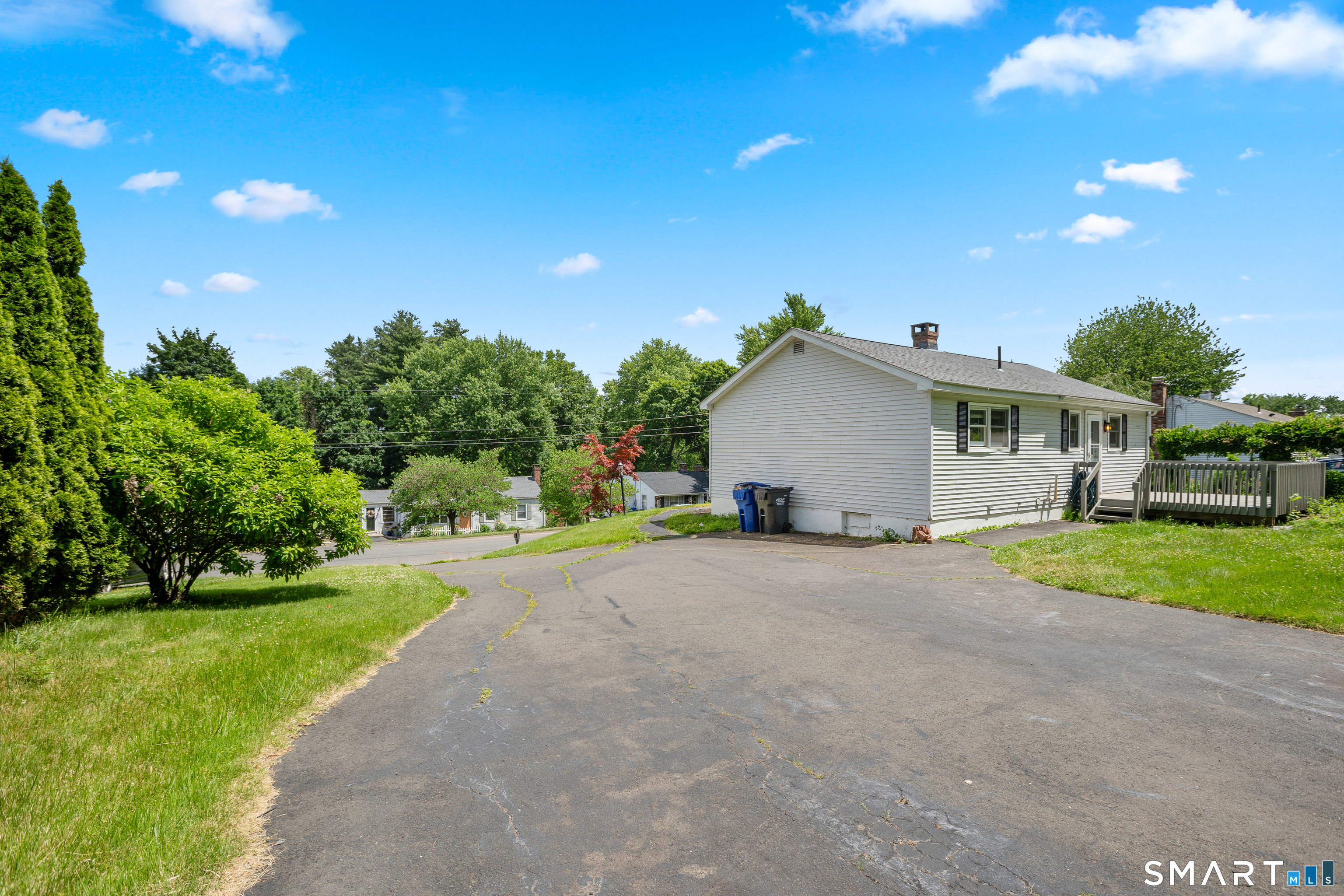 9 Cricket Road East Windsor CT 06088