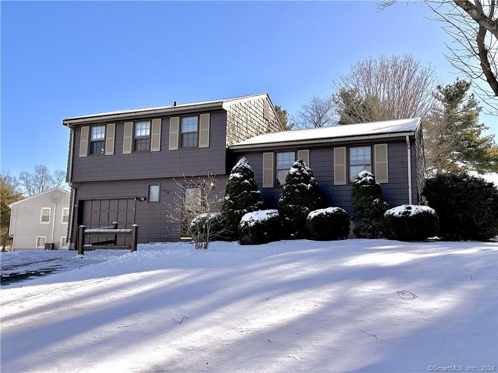 7 Blue Bird Road Middletown CT 06457