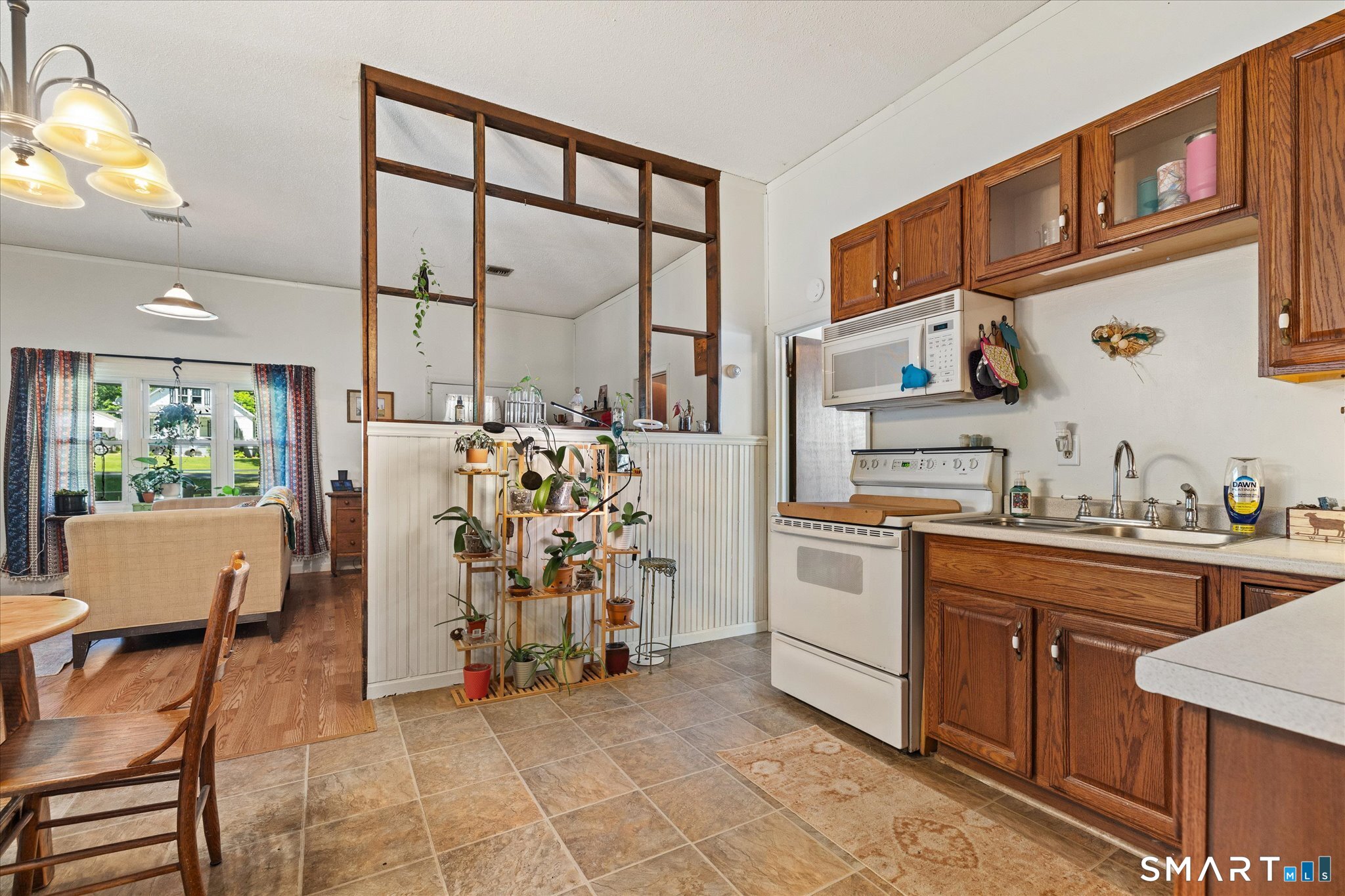 817 Thompson Road Thompson CT 06277