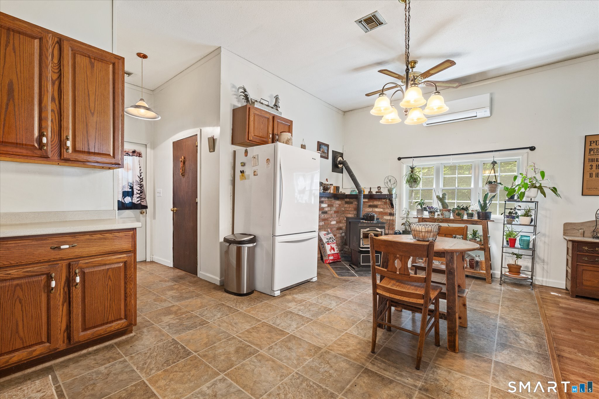 817 Thompson Road Thompson CT 06277