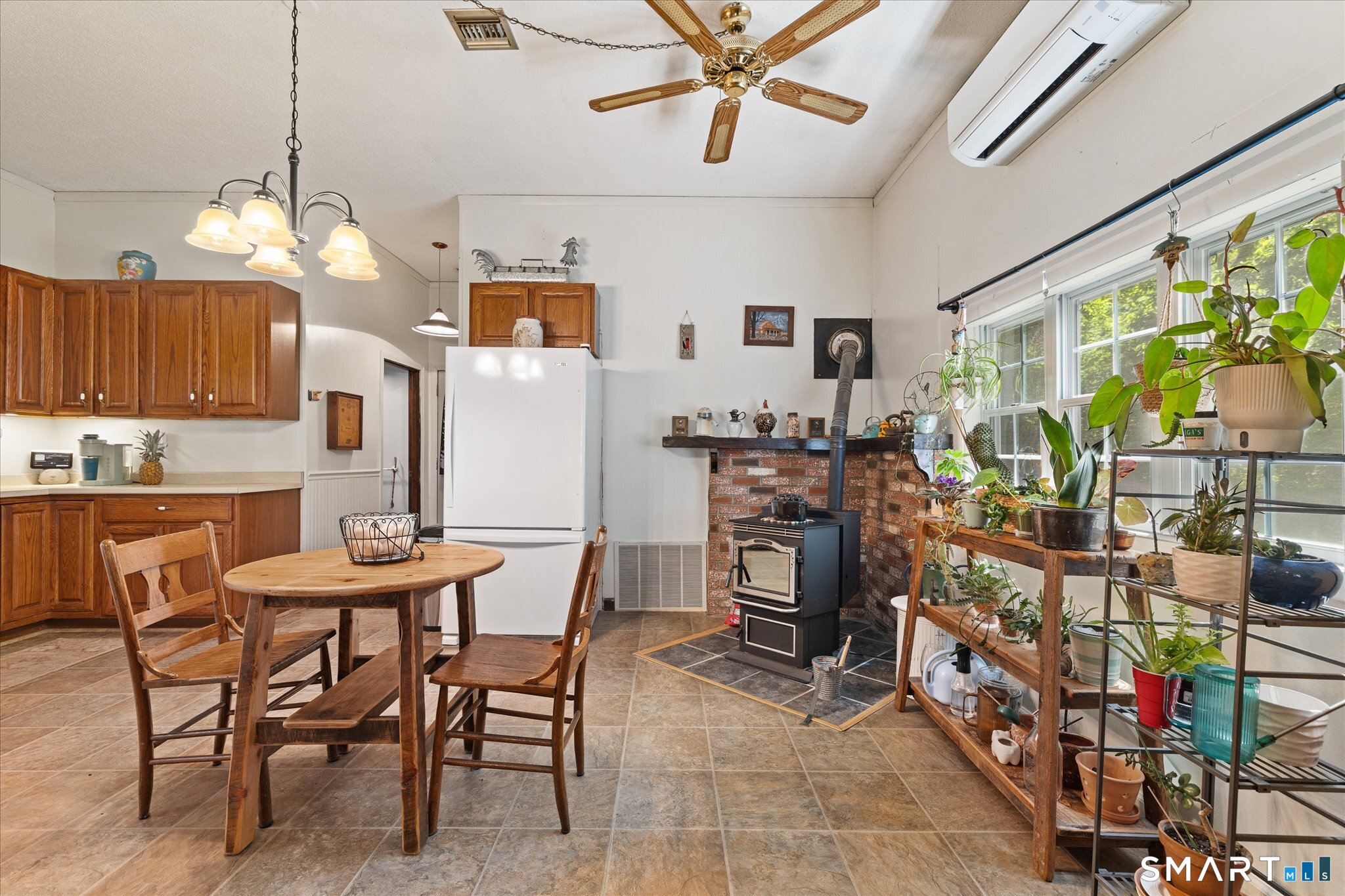 817 Thompson Road Thompson CT 06277