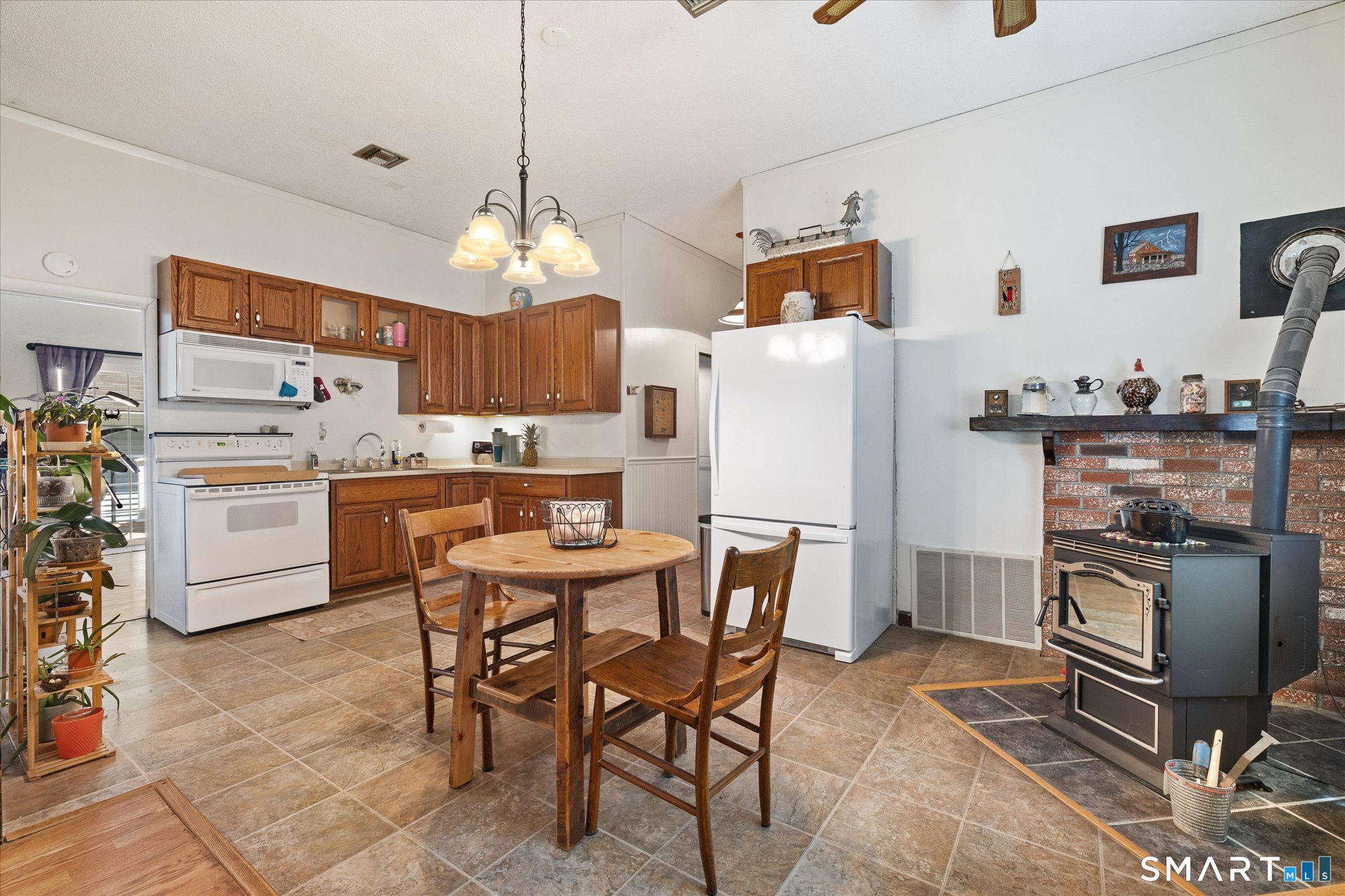 817 Thompson Road Thompson CT 06277