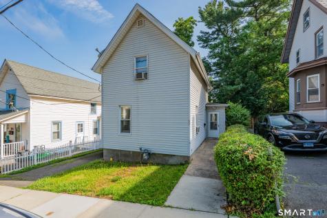 90 Myrtle Street Meriden CT 06450