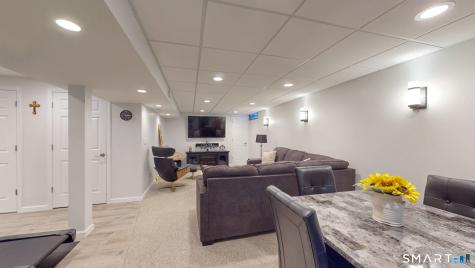 97 Pfister Drive Newington CT 06111