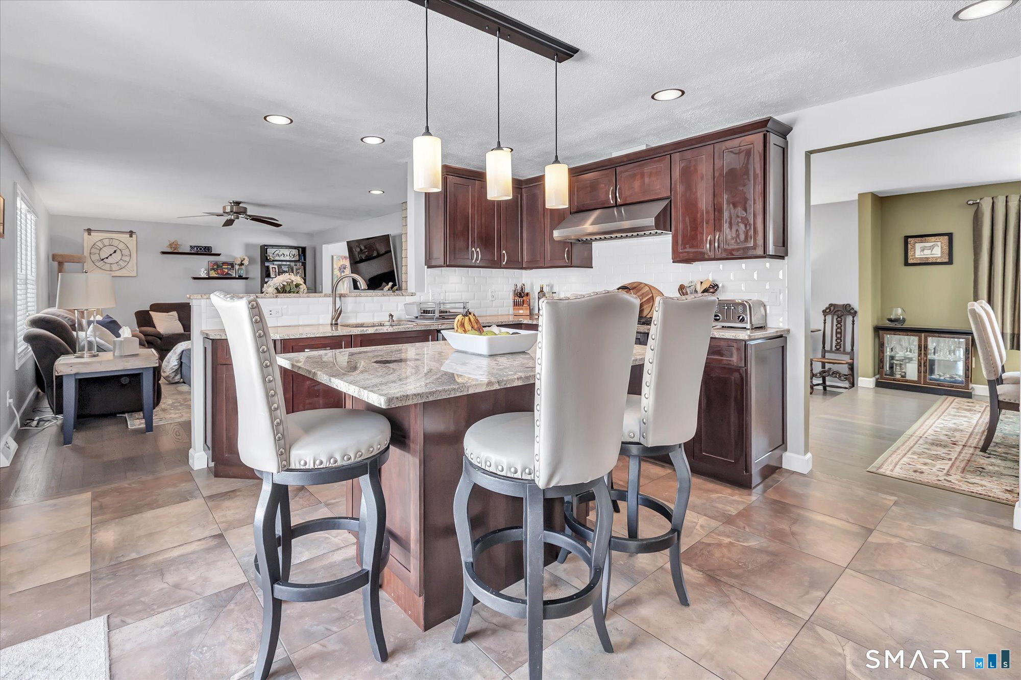 197 Maple Avenue North Haven CT 06473