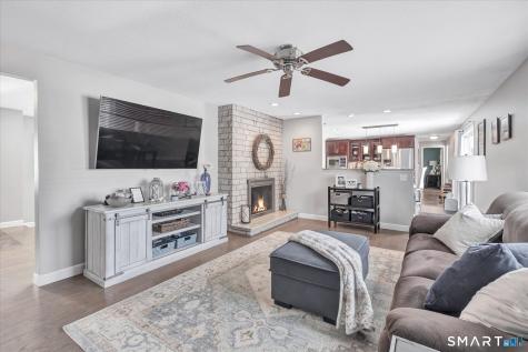197 Maple Avenue North Haven CT 06473