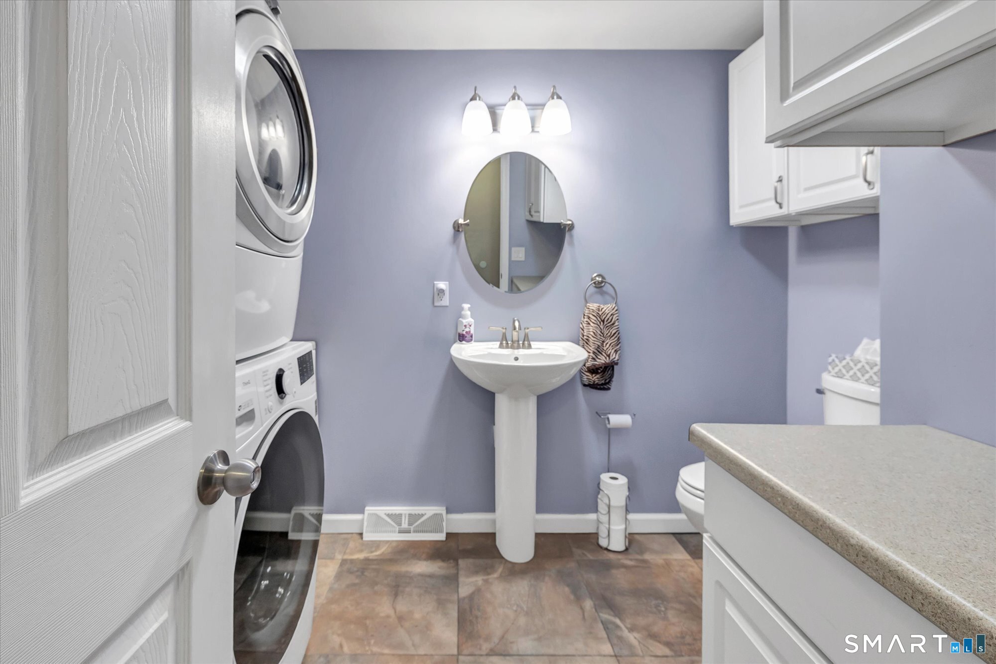 197 Maple Avenue North Haven CT 06473