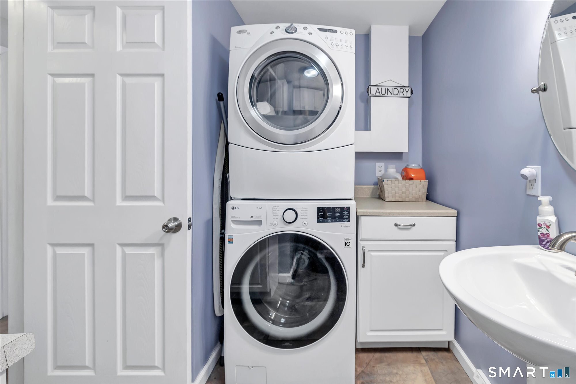 197 Maple Avenue North Haven CT 06473