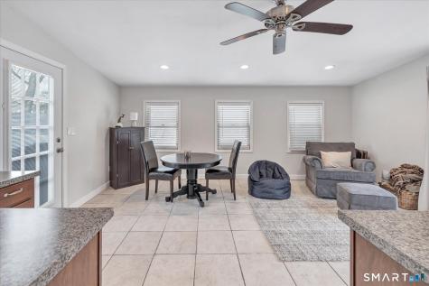 197 Maple Avenue North Haven CT 06473