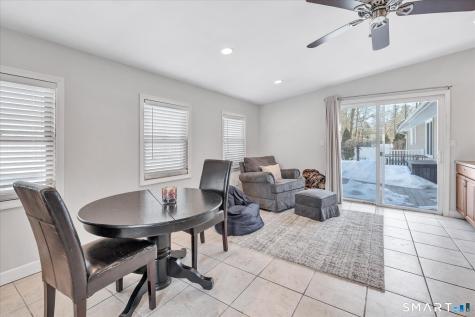 197 Maple Avenue North Haven CT 06473