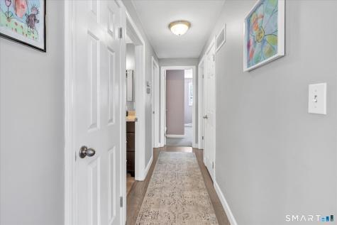 197 Maple Avenue North Haven CT 06473