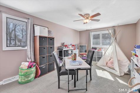 197 Maple Avenue North Haven CT 06473