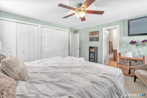 197 Maple Avenue North Haven CT 06473