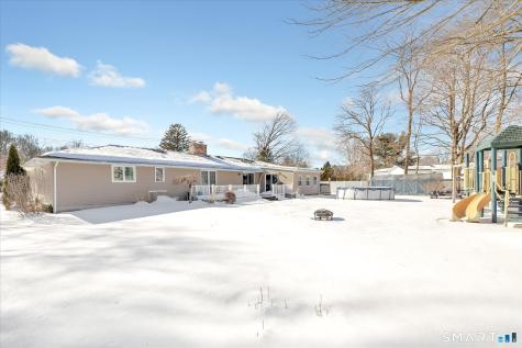 197 Maple Avenue North Haven CT 06473