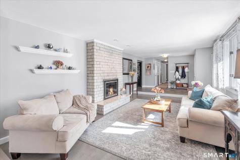 197 Maple Avenue North Haven CT 06473