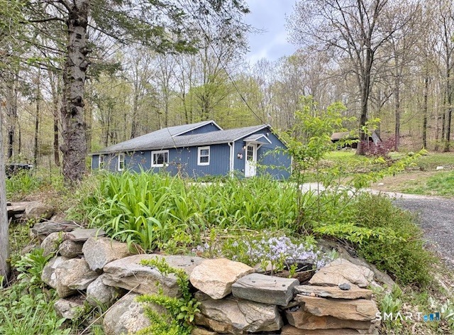 282 North Bigelow Road Hampton CT 06247